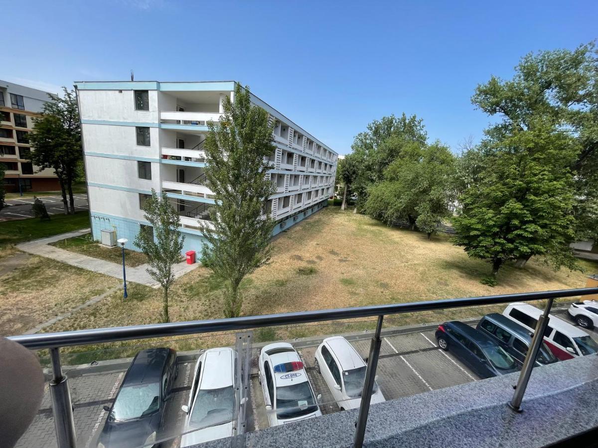 Coralia Luna Park Apartments Mamaia Exterior photo